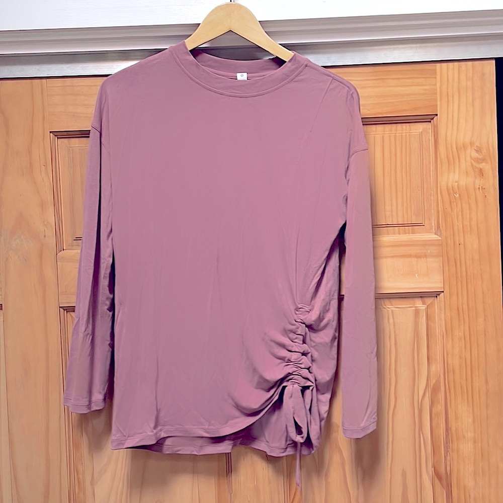 Brand New Lululemon shirt Cinch long sleeve